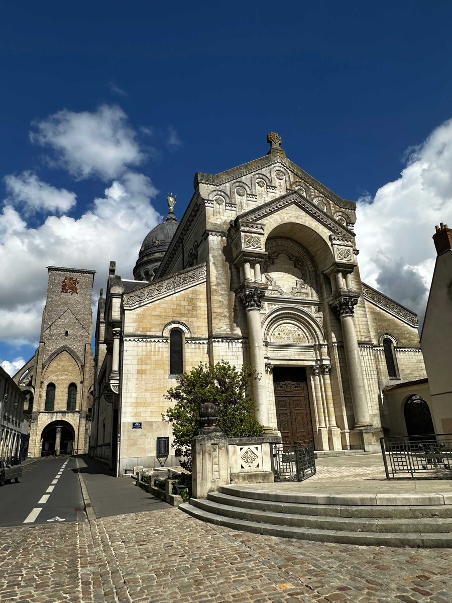 Basilique Saint-Martin