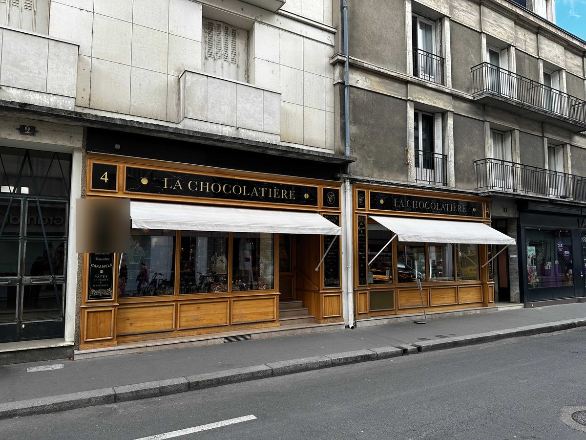La Chocolatière